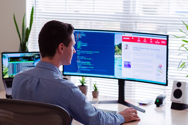 Tutor giving an online class